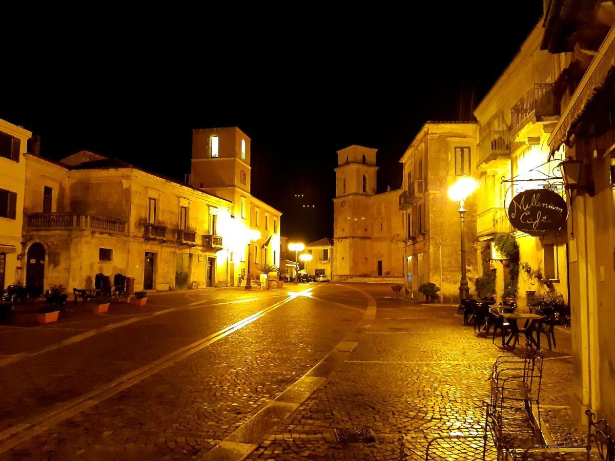 Appartamento Per Turisti Filoxenia Santa Severina Buitenkant foto