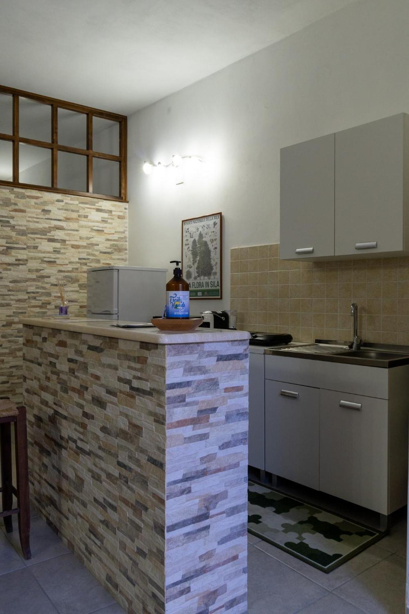 Appartamento Per Turisti Filoxenia Santa Severina Buitenkant foto